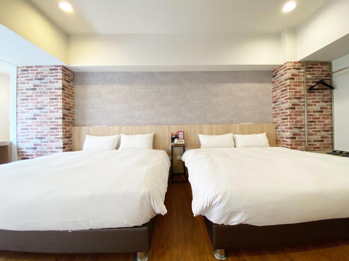 Taichung Old F Hotel Екстер'єр фото