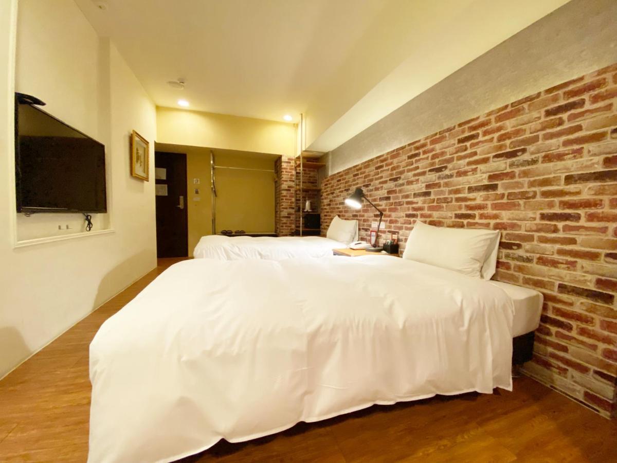 Taichung Old F Hotel Екстер'єр фото