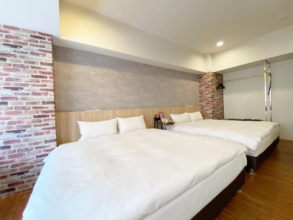 Taichung Old F Hotel Екстер'єр фото